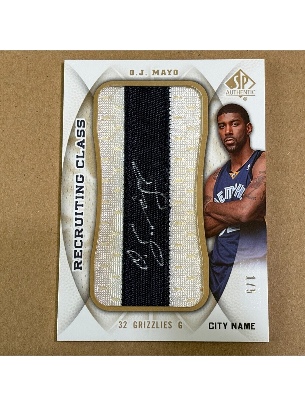 2008-09 NBA SP Authentic O.J. Mayo Recruiting Class RCC-OM Letter Patch Auto /5